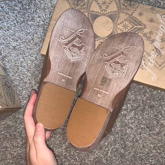 Free People Mont Blanc Sandal in Brown - Picture 7 of 8